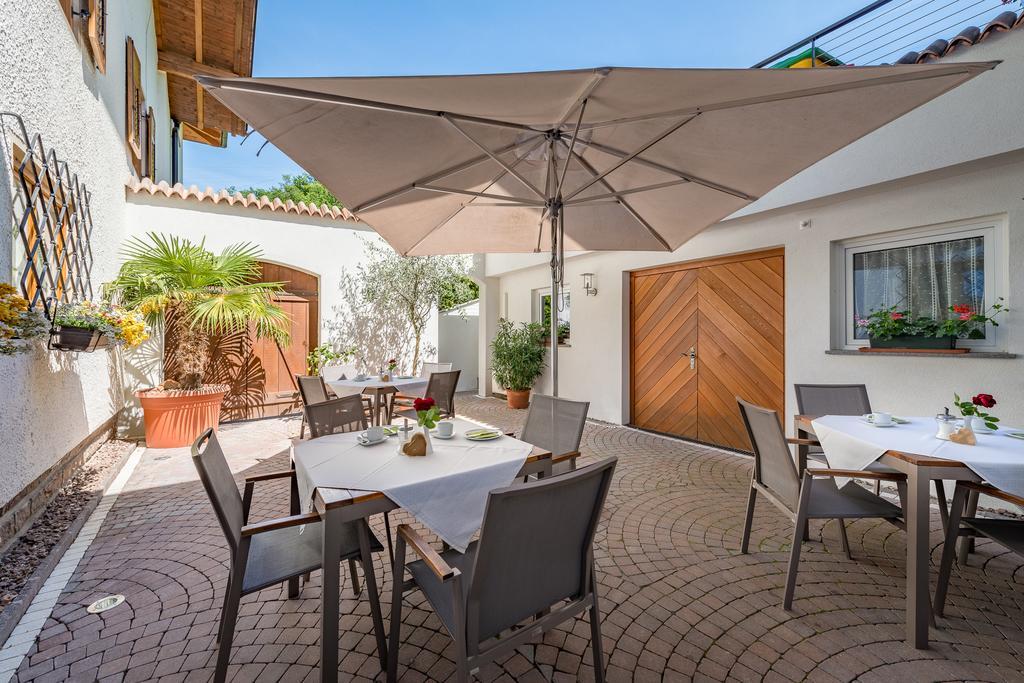 Pension Etschblick B&B Frangarto ภายนอก รูปภาพ